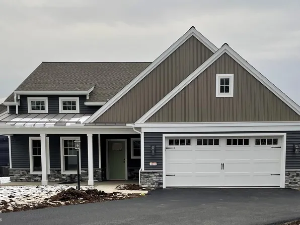 1016 Stanford Dr #148, Lebanon, PA 17042