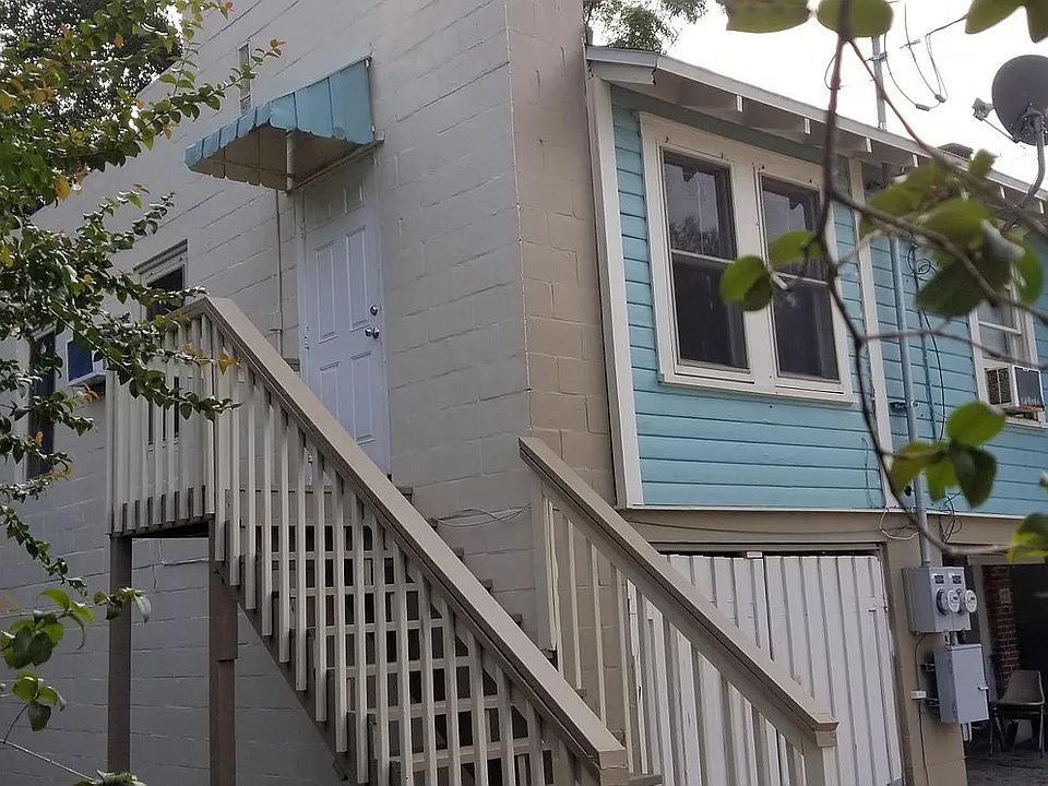 1st image of 1228 Illinois St