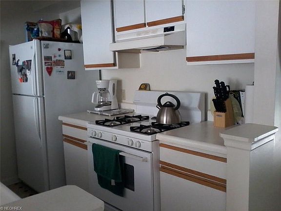 2nd image of 2962 Heatherwood Ct