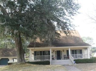 1062 Stonehenge Dr, Hanahan, SC 29410