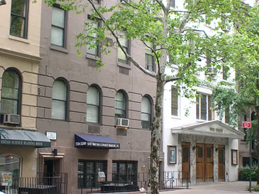 Rented by Peter Ashe | media 30