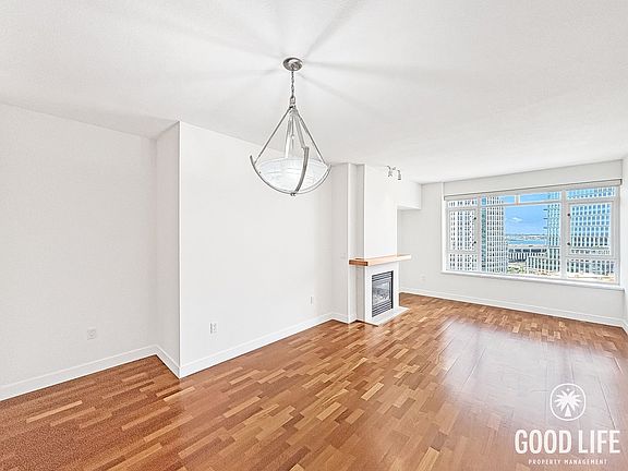 5th image of 700 W Harbor Dr #1306