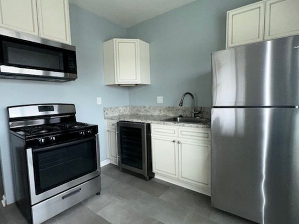 227 4th St APT 2