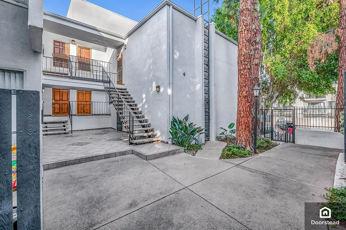 Building Photo - 18645 Hatteras St #146