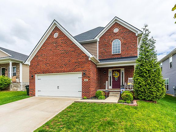 2nd image of 546 Estrella Dr