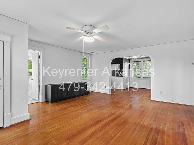 255 W Lawson St — Photo 6
