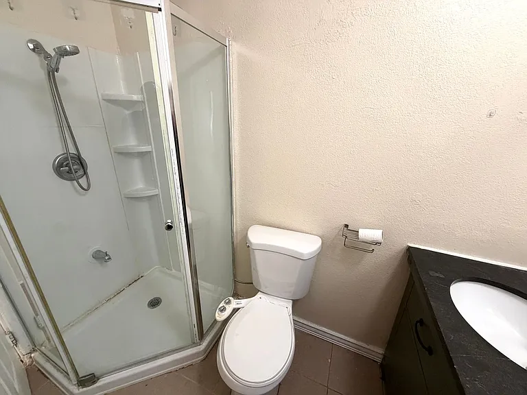 523 D St — Photo 14
