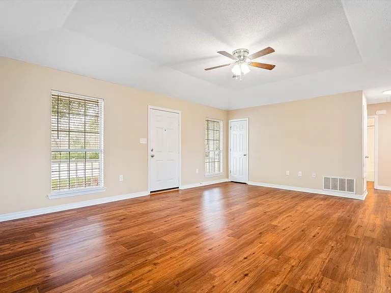 7245 Pecan Terrace Dr — Photo 7