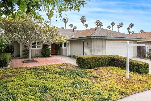 2546 Bayshore Ave-001-26-Front Exterior-