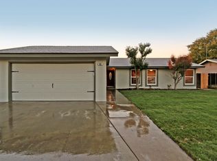 836 Purdue Ave, Clovis, CA 93611