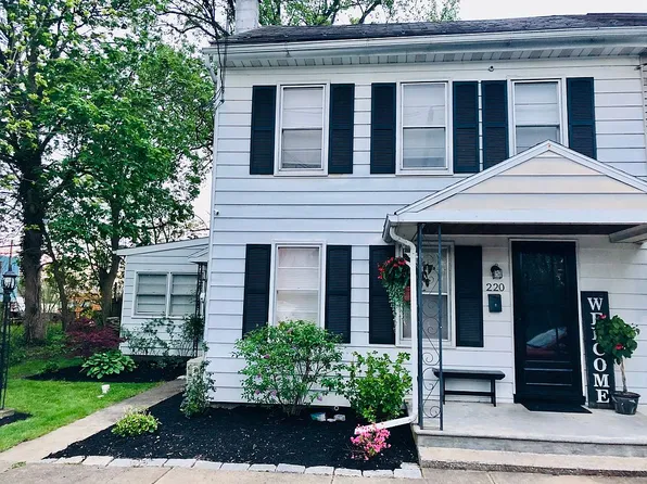 220 E Donegal St, Mount Joy, PA 17552