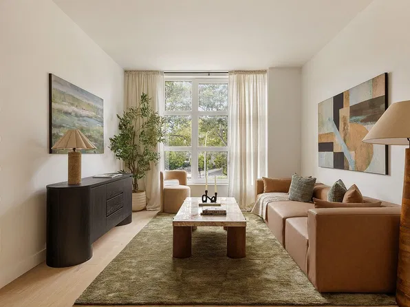 23 Ocean Pkwy #5A, Brooklyn, NY 11218