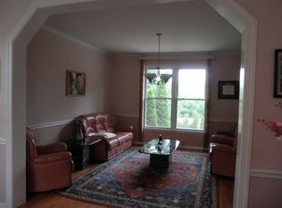 32 Regency Dr, Voorhees, NJ 08043