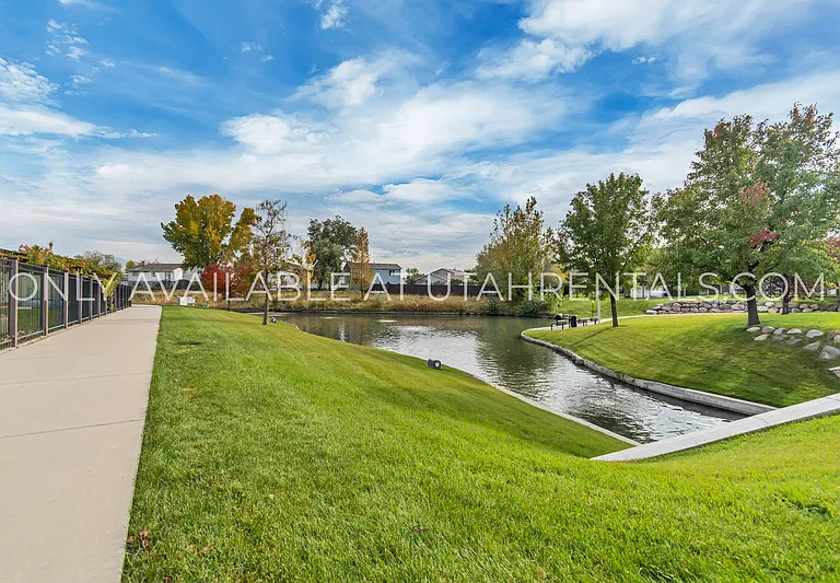 2801 S Harrow Ct — Photo 16
