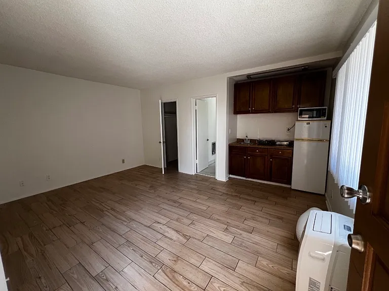1512 Butler Ave #2 — Photo 4