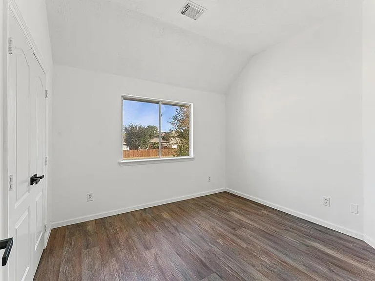 2830 Fern Hill Dr — Photo 14