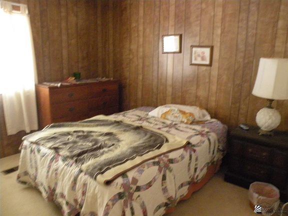 4th image of 8824 S Carol Ct