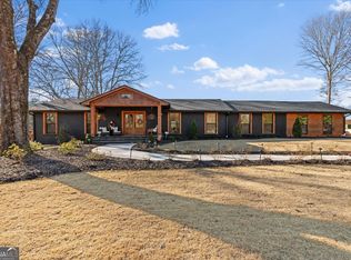 109 Briarwood Dr, Carrollton, GA 30117