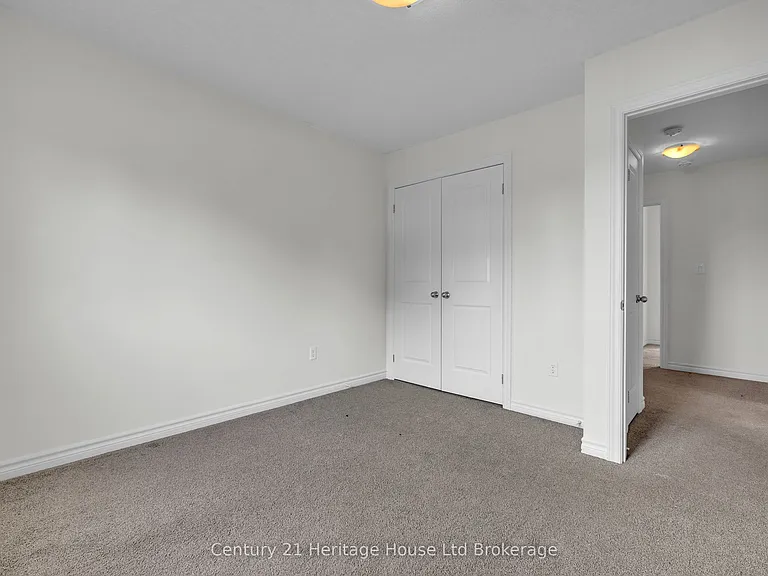 194 Links Cres — Photo 13