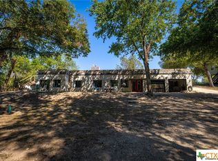 650 River Springs Dr, Seguin, TX 78155