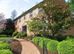 2937 Alpine Ter, Cincinnati, OH 45208