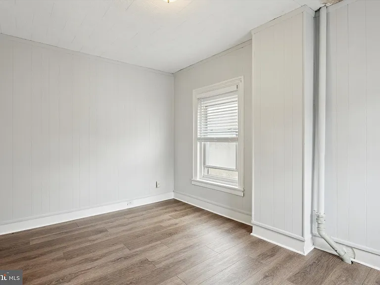 192 Dupont St #2 — Photo 8