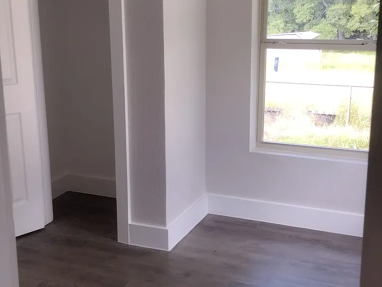 808 N Pecan St — Photo 8