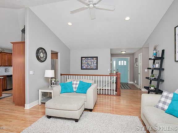 3rd image of 3525 Tearose Dr