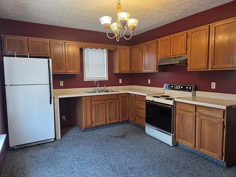 349 W Patriot St #2 — Photo 2