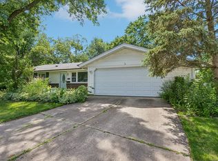 334 Milan Ct, Schaumburg, IL 60193