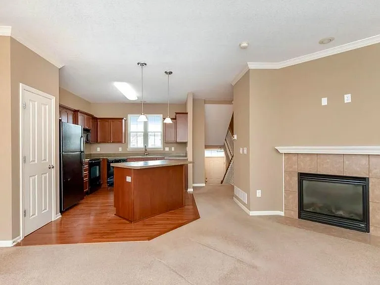 15808 Robinson St — Photo 9