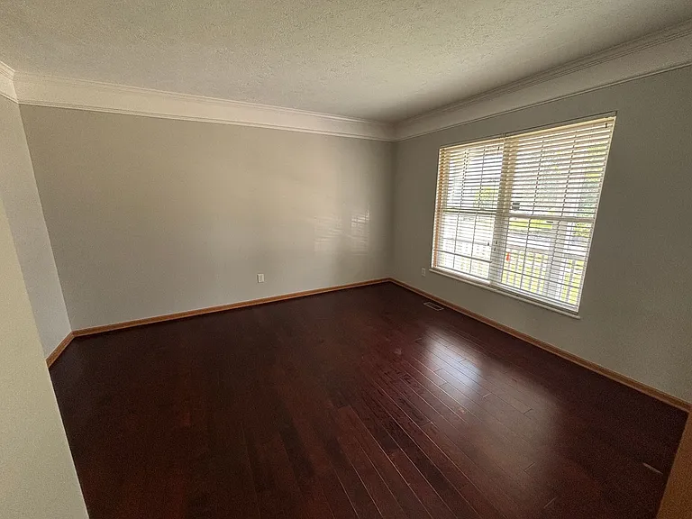544 Sycamore Creek St — Photo 11