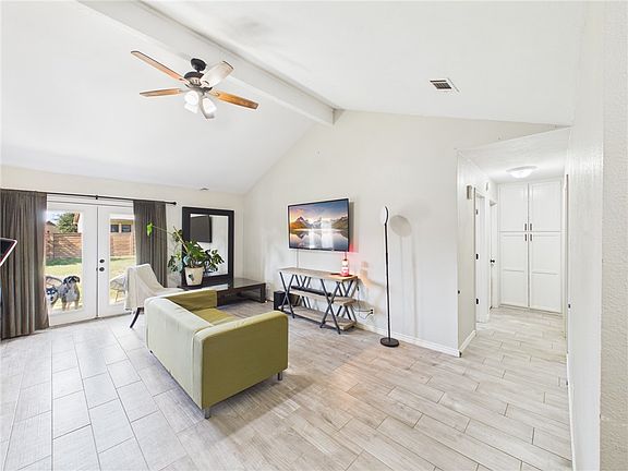 2nd image of 1140 Bittle Ln