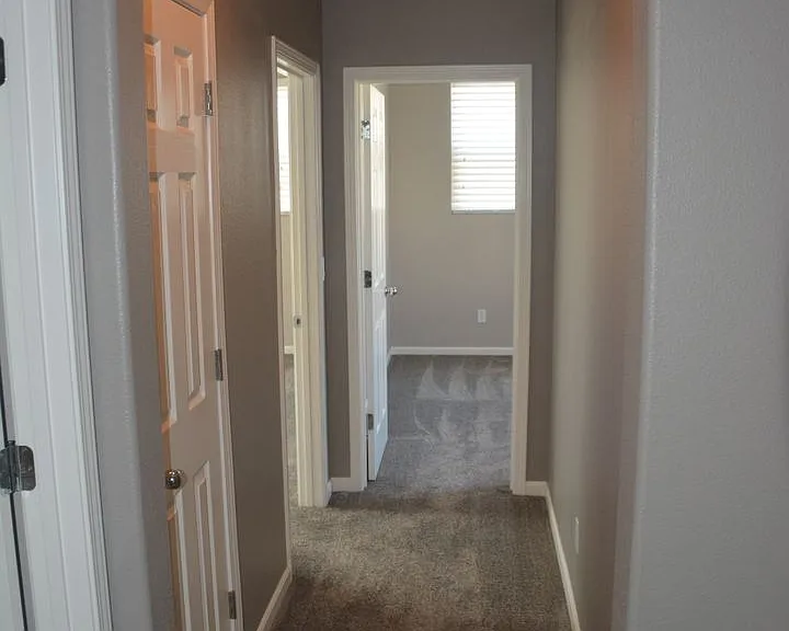 321 Macarthur Way — Photo 24