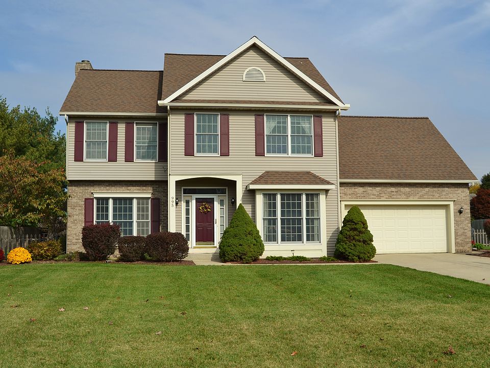1st image of 995 Westwood Dr