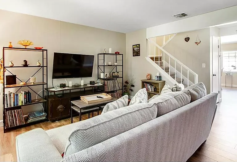 124 Touchstone Pl — Photo 13