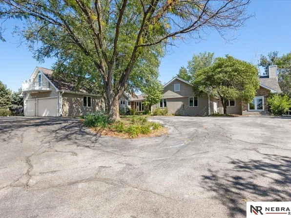 8200 SW 24th St, Lincoln, NE 68523