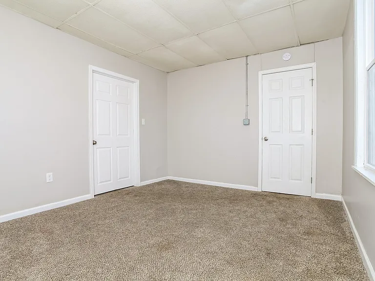721886_027_bedroom_13495718.jpg
