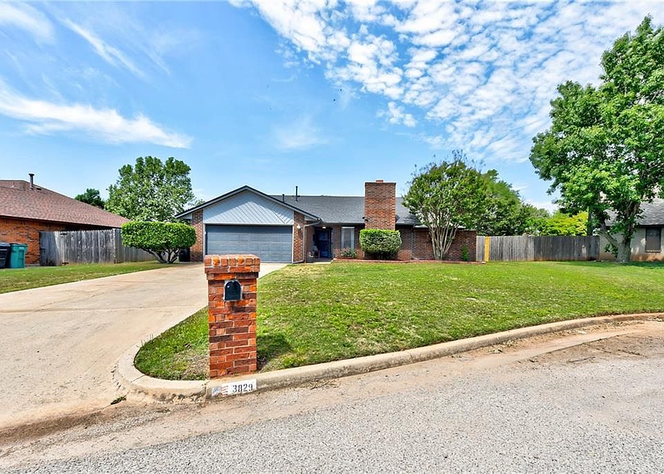 1st image of 3829 Seaward Cir