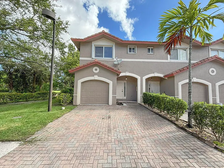 3118 Coral Ridge Dr #3118 — Photo 1