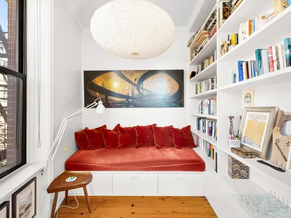 344 West 11th Street image 8 of 13