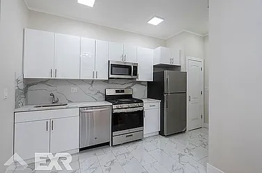 647 Courtland Avenue, #1