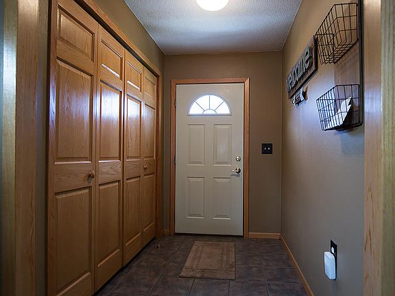 2nd image of 808 12th Ave N