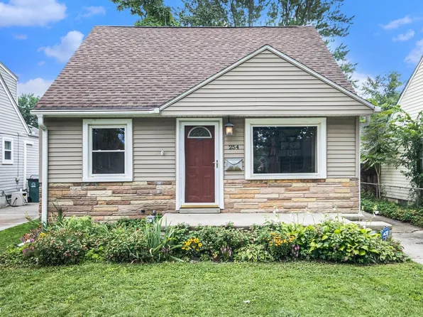 254 Chippewa St, Clawson, MI 48017