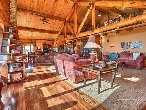 4th image of 8303 Evergreen Dr