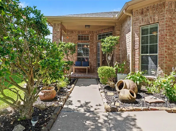 4830 Chase Stone Dr, Bacliff, TX 77518