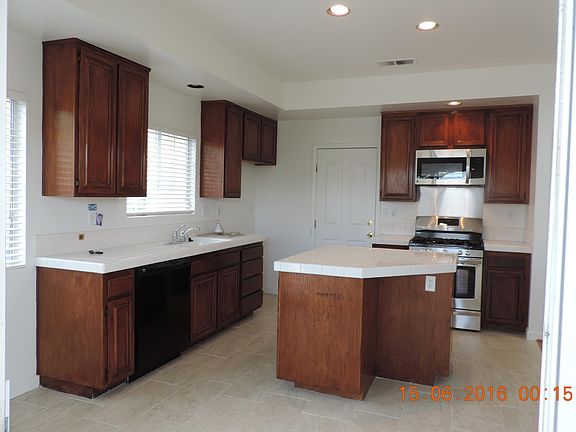 3rd image of 1200 W 220th St Unit 18