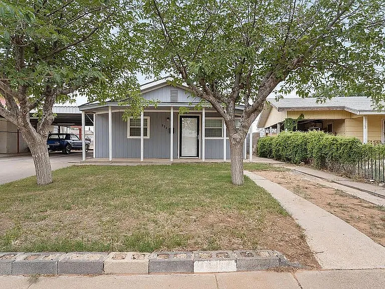 824 S Del Rio Dr — Photo 1