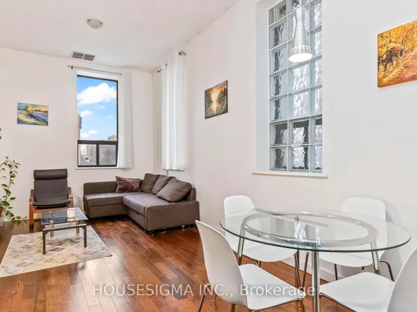 272 Dundas St #204, London, ON N6B 1T6