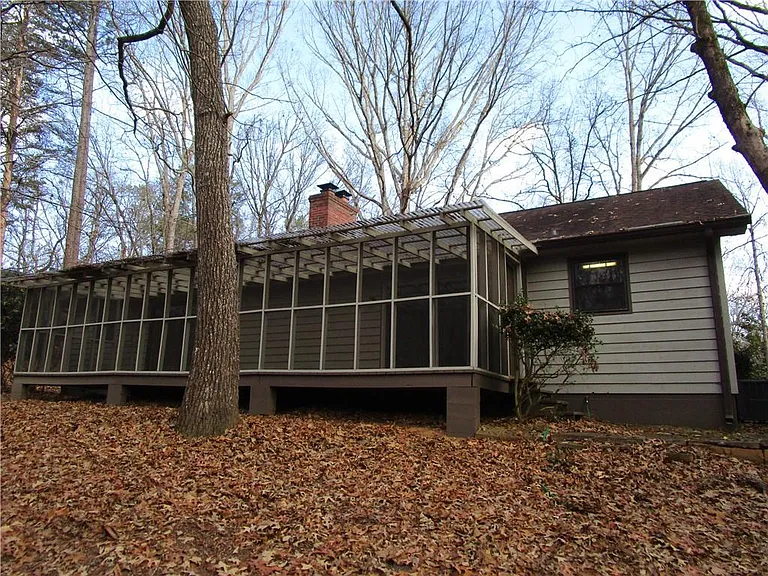 3730 Newport Dr — Photo 7